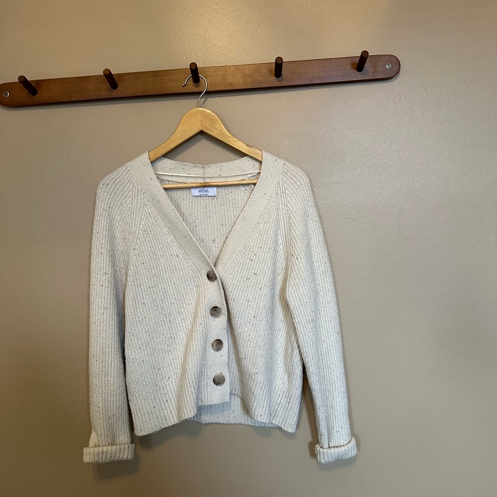 Eco friendly  Women's cream Button-Up Cardigan